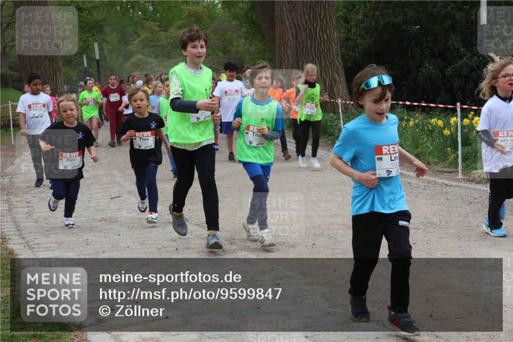25.04.2026 - Das Zehntel Zöllner http://msf.ph/oto/9599847 25.04.2026 12:45:41 Laufen 11697, 10810, 10818, 125 meine-sportfotos.de