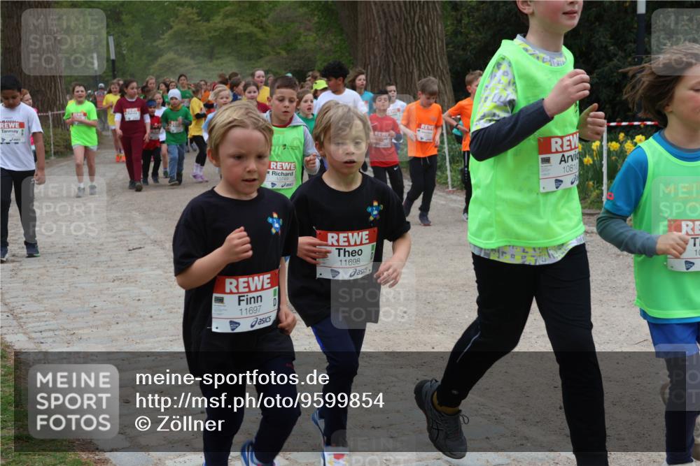 25.04.2026 - Das Zehntel Zöllner http://msf.ph/oto/9599854 25.04.2026 12:45:43 Laufen 11697, 11698, 10810, 10 meine-sportfotos.de