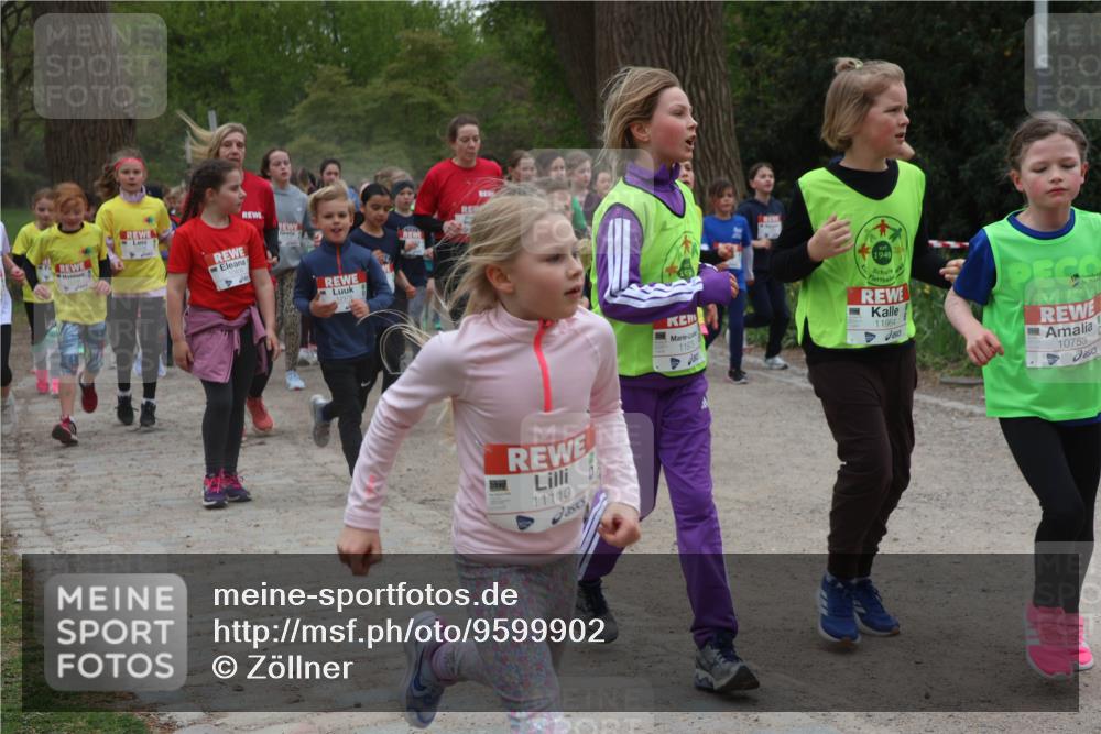 25.04.2026 - Das Zehntel Zöllner http://msf.ph/oto/9599902 25.04.2026 12:45:52 Laufen 11110, 119, 1949, 11964, 25, 1966, 10753 meine-sportfotos.de