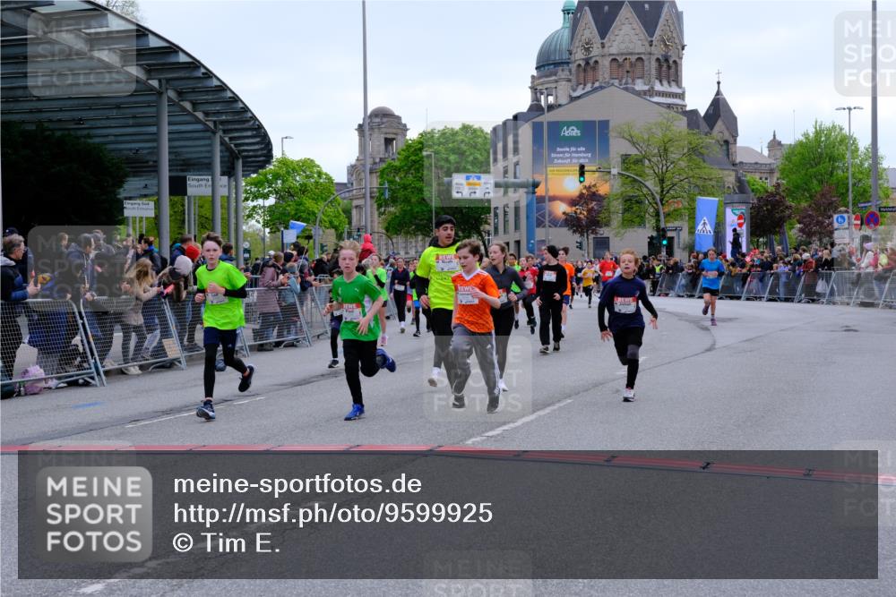 25.04.2026 - Das Zehntel Tim E. http://msf.ph/oto/9599925 25.04.2026 14:54:17 Ziel 15069, 15098, 15138, 15407, 15423, 15446, 15509, 15603, 15636, 15644, 15664, 15702, 15802, 15805, 15811, 15952, 15986, 16203, 16265, 16268, 16279, 16405, 16428, 16461, 16491, 16661, 16759, 16825, 16918, 16929, 17195, 17230, 17260, 17474, 17499, 17504, 17508, 17584, 17657, 17671, 17691, 17780, 17994, 17996, 18292, 18319 meine-sportfotos.de