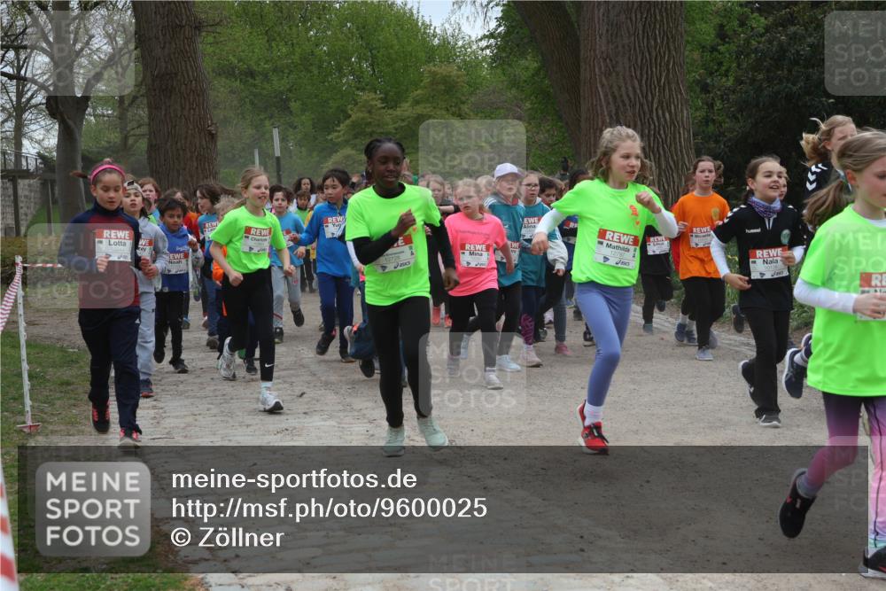 25.04.2026 - Das Zehntel Zöllner http://msf.ph/oto/9600025 25.04.2026 12:46:16 Laufen 10343, 12787 meine-sportfotos.de