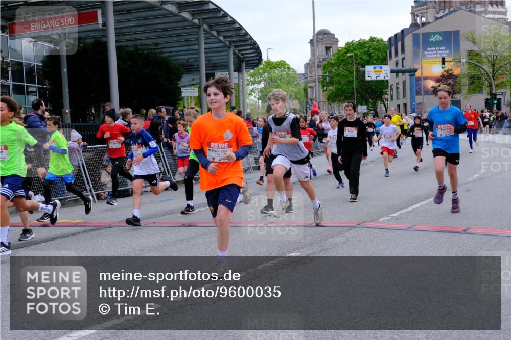 25.04.2026 - Das Zehntel Tim E. http://msf.ph/oto/9600035 25.04.2026 14:54:22 Ziel 15069, 15098, 15138, 15235, 15307, 15309, 15322, 15362, 15423, 15509, 15603, 15664, 15667, 15702, 15791, 15802, 15811, 15936, 15952, 15986, 16265, 16268, 16279, 16399, 16405, 16428, 16491, 16595, 16743, 16748, 16759, 16825, 16864, 17048, 17195, 17260, 17474, 17493, 17499, 17504, 17657, 17671, 17691, 17780, 17852, 17994, 17996, 18095, 18156, 18292, 18319 meine-sportfotos.de
