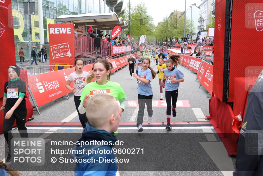 25.04.2026 - Das Zehntel Strokosch-Dieckow http://msf.ph/oto/9600271 25.04.2026 15:01:48 Ziel 15087, 15176, 15517, 15616, 15994, 15995, 16291, 16312, 16325, 16402, 16465, 16479, 16555, 16560, 16602, 16603, 16625, 16745, 16912, 17298, 17662, 18058, 15087, 15176, 15517, 15616, 15994, 15995, 16291, 16312, 16325, 16402, 16465, 16479, 16555, 16560, 16602, 16603, 16625, 16745, 16912, 17298, 17662, 18058 meine-sportfotos.de