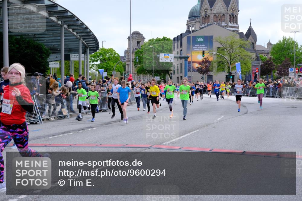 25.04.2026 - Das Zehntel Tim E. http://msf.ph/oto/9600294 25.04.2026 14:54:38 Ziel 15188, 15219, 15232, 15363, 15453, 15678, 15681, 15690, 15703, 15707, 15722, 15769, 15792, 15898, 15987, 16004, 16104, 16225, 16247, 16267, 16270, 16315, 16390, 16544, 16558, 16588, 16765, 16832, 16861, 16878, 16978, 17012, 17053, 17063, 17114, 17123, 17183, 17194, 17222, 17237, 17352, 17398, 17571, 17911, 17912, 17922, 17923, 18061, 18089 meine-sportfotos.de