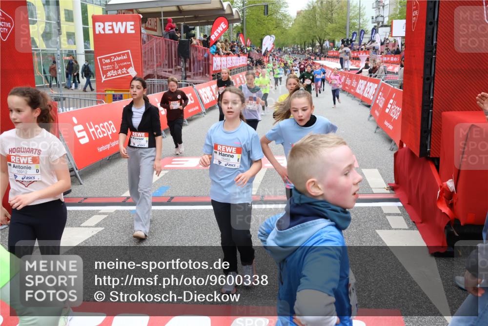 25.04.2026 - Das Zehntel Strokosch-Dieckow http://msf.ph/oto/9600338 25.04.2026 15:01:49 Ziel 15087, 15176, 15616, 15994, 15995, 16291, 16312, 16325, 16402, 16465, 16479, 16555, 16560, 16602, 16603, 16625, 16745, 16912, 17298, 17662, 17986, 18058, 15087, 15176, 15616, 15994, 15995, 16291, 16312, 16325, 16402, 16465, 16479, 16555, 16560, 16602, 16603, 16625, 16745, 16912, 17298, 17662, 17986, 18058 meine-sportfotos.de