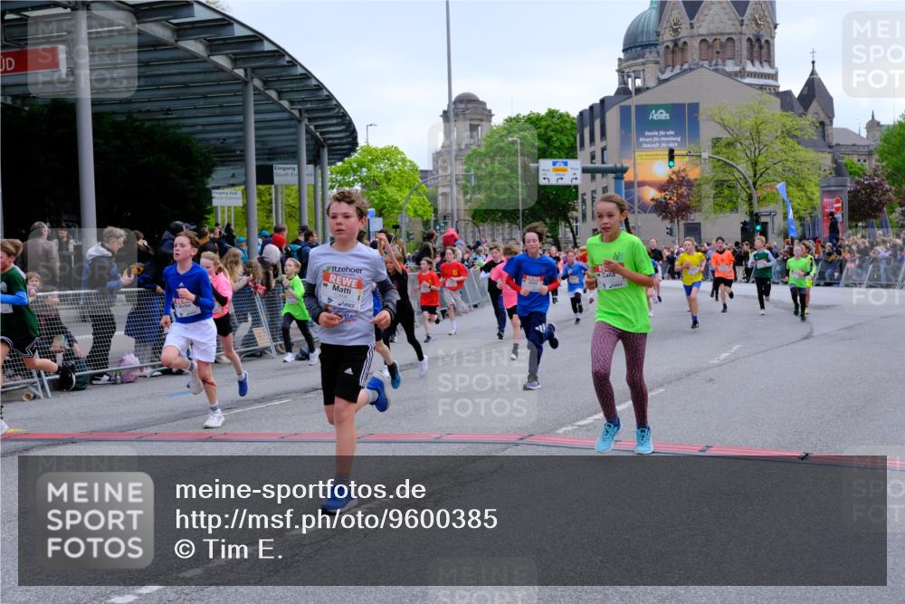 25.04.2026 - Das Zehntel Tim E. http://msf.ph/oto/9600385 25.04.2026 14:54:43 Ziel 15174, 15188, 15241, 15257, 15363, 15507, 15526, 15678, 15681, 15769, 15780, 15898, 15987, 16004, 16104, 16247, 16266, 16267, 16270, 16315, 16327, 16347, 16574, 16577, 16583, 16588, 16832, 16861, 16865, 16878, 16882, 16978, 17012, 17053, 17114, 17123, 17169, 17183, 17194, 17222, 18061, 18111, 18120, 18132, 18137, 18277 meine-sportfotos.de
