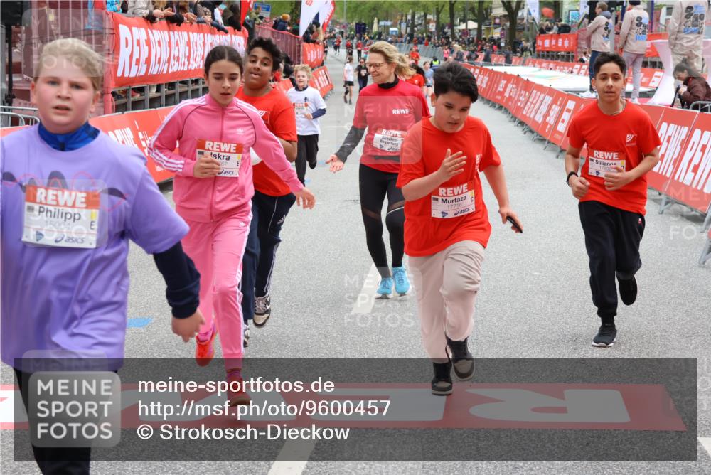 25.04.2026 - Das Zehntel Strokosch-Dieckow http://msf.ph/oto/9600457 25.04.2026 15:06:11 Ziel 15004, 15367, 17682, 17698, 17699, 17716, 17798, 17805, 18034, 18070, 18148, 15004, 15367, 17682, 17698, 17699, 17716, 17798, 17805, 18034, 18070, 18148 meine-sportfotos.de