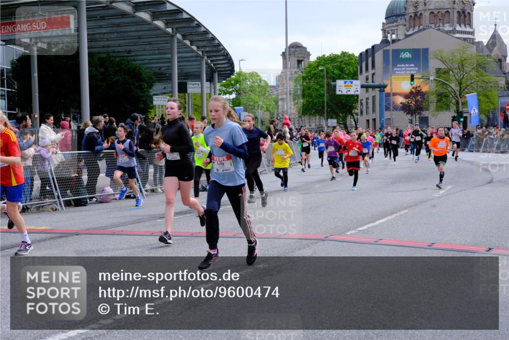 25.04.2026 - Das Zehntel Tim E. http://msf.ph/oto/9600474 25.04.2026 14:54:50 Ziel 15167, 15174, 15241, 15251, 15257, 15373, 15380, 15507, 15526, 15681, 15693, 15780, 15820, 16080, 16247, 16266, 16327, 16331, 16347, 16434, 16486, 16503, 16509, 16574, 16577, 16583, 16754, 16865, 16871, 16874, 16882, 16978, 17040, 17110, 17114, 17116, 17123, 17169, 17990, 18111, 18120, 18132, 18137, 18141, 18144, 18277 meine-sportfotos.de