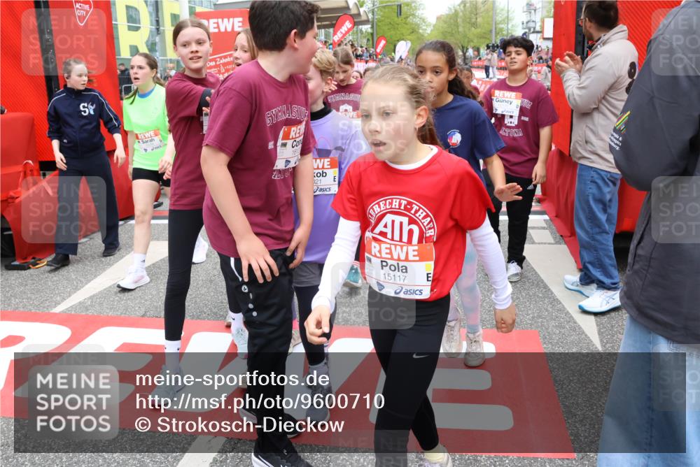 25.04.2026 - Das Zehntel Strokosch-Dieckow http://msf.ph/oto/9600710 25.04.2026 15:02:02 Ziel 15021, 15117, 15169, 15528, 15596, 15649, 15674, 16107, 16131, 16133, 16134, 16137, 16139, 16148, 16154, 16248, 16252, 16271, 16281, 16286, 16297, 16388, 16646, 16738, 17034, 17397, 17461, 17558, 17608, 15021, 15117, 15169, 15528, 15596, 15649, 15674, 16107, 16131, 16133, 16134, 16137, 16139, 16148, 16154, 16248, 16252, 16271, 16281, 16286, 16297, 16388, 16646, 16738, 17034, 17397, 17461, 17558, 17608 meine-sportfotos.de