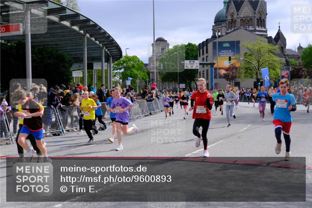25.04.2026 - Das Zehntel Tim E. http://msf.ph/oto/9600893 25.04.2026 14:55:15 Ziel 15050, 15055, 15110, 15150, 15189, 15194, 15209, 15243, 15414, 15416, 15418, 15427, 15468, 15498, 15530, 15620, 15685, 15951, 16008, 16112, 16117, 16123, 16295, 16339, 16469, 16521, 16522, 16581, 16599, 16608, 16845, 17089, 17211, 17212, 17428, 17444, 17447, 17491, 17503, 17549, 17556, 17840, 17842, 18124, 18149, 18168, 18177, 18188, 18281 meine-sportfotos.de