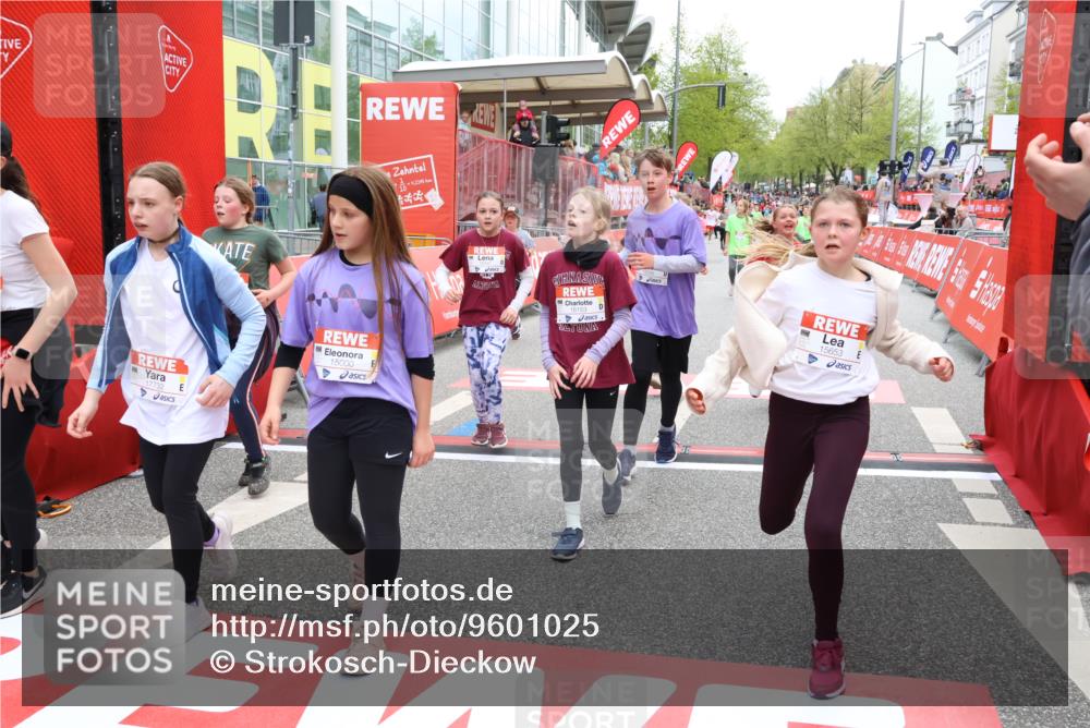 25.04.2026 - Das Zehntel Strokosch-Dieckow http://msf.ph/oto/9601025 25.04.2026 15:02:14 Ziel 15000, 15031, 15056, 15091, 15109, 15609, 15653, 15659, 15758, 16110, 16115, 16127, 16147, 16153, 16637, 16946, 17484, 17732, 18330, 15000, 15031, 15056, 15091, 15109, 15609, 15653, 15659, 15758, 16110, 16115, 16127, 16147, 16153, 16637, 16946, 17484, 17732, 18330 meine-sportfotos.de
