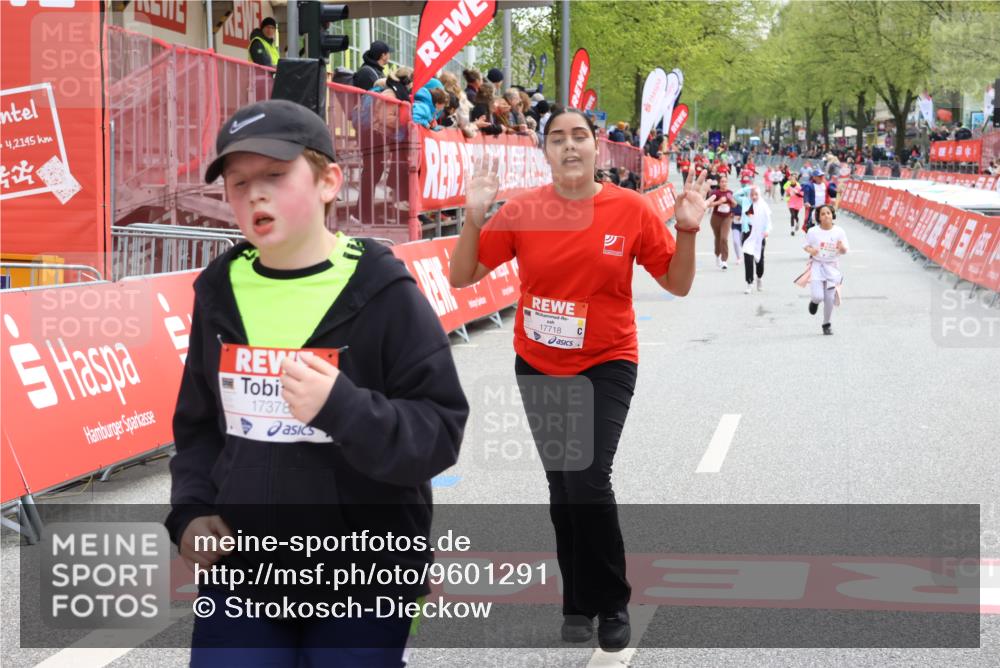 25.04.2026 - Das Zehntel Strokosch-Dieckow http://msf.ph/oto/9601291 25.04.2026 15:06:38 Ziel 15904, 15911, 17378, 17718, 15904, 15911, 17378, 17718 meine-sportfotos.de