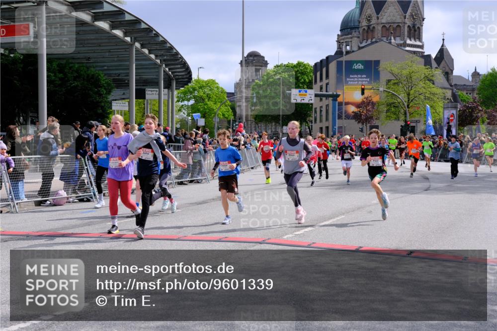25.04.2026 - Das Zehntel Tim E. http://msf.ph/oto/9601339 25.04.2026 14:55:40 Ziel 15072, 15073, 15075, 15081, 15112, 15125, 15134, 15422, 15546, 15553, 15589, 15604, 15638, 15654, 15679, 15688, 15715, 15814, 15844, 15925, 16014, 16036, 16041, 16043, 16246, 16484, 16772, 16866, 16872, 16924, 17093, 17165, 17197, 17453, 17533, 17557, 17583, 17640, 17753, 18012, 18100, 18160 meine-sportfotos.de
