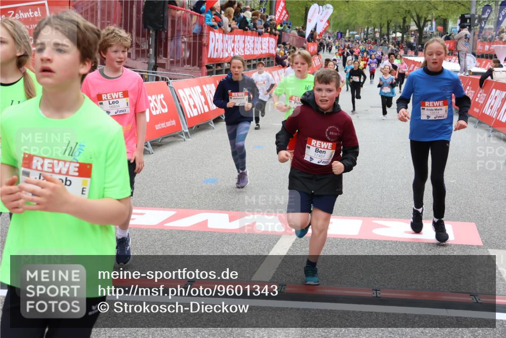 25.04.2026 - Das Zehntel Strokosch-Dieckow http://msf.ph/oto/9601343 25.04.2026 15:02:23 Ziel 15152, 15514, 15669, 16277, 16550, 16934, 17193, 17210, 17234, 17451, 17527, 15152, 15514, 15669, 16277, 16550, 16934, 17193, 17210, 17234, 17451, 17527 meine-sportfotos.de