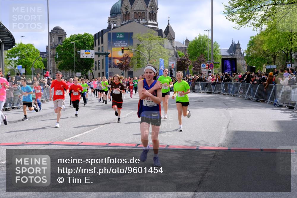 25.04.2026 - Das Zehntel Tim E. http://msf.ph/oto/9601454 25.04.2026 14:55:45 Ziel 15072, 15073, 15075, 15081, 15134, 15365, 15422, 15546, 15553, 15618, 15638, 15679, 15715, 15814, 15876, 15887, 15897, 15925, 16005, 16036, 16041, 16043, 16169, 16209, 16246, 16400, 16438, 16453, 16484, 16586, 16664, 16772, 16812, 16866, 16872, 16924, 16986, 17093, 17165, 17533, 17557, 17583, 17711, 17721, 17968, 17985, 18135, 18270 meine-sportfotos.de