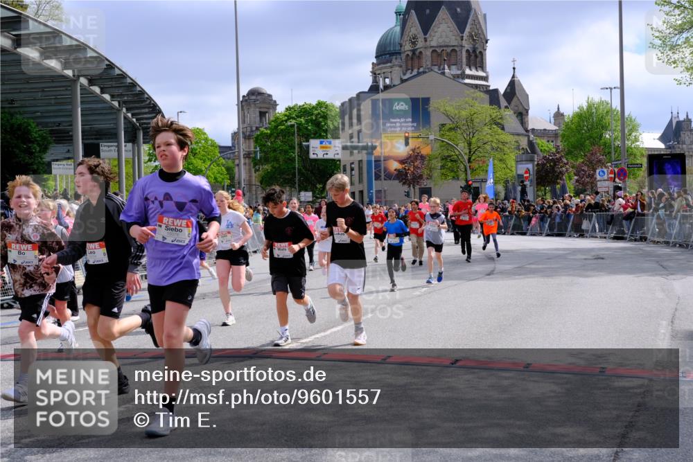 25.04.2026 - Das Zehntel Tim E. http://msf.ph/oto/9601557 25.04.2026 14:55:52 Ziel 15036, 15076, 15080, 15186, 15215, 15254, 15328, 15365, 15372, 15377, 15527, 15611, 15618, 15745, 15821, 15876, 15887, 15897, 15925, 16005, 16032, 16034, 16169, 16209, 16246, 16257, 16357, 16362, 16368, 16400, 16438, 16453, 16586, 16607, 16664, 16705, 16712, 16714, 16752, 16761, 16812, 16924, 16986, 17690, 17706, 17711, 17721, 17733, 17741, 17794, 17968, 17985, 18135, 18270 meine-sportfotos.de