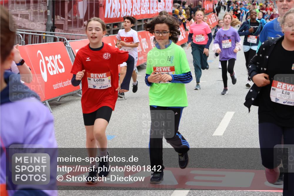 25.04.2026 - Das Zehntel Strokosch-Dieckow http://msf.ph/oto/9601842 25.04.2026 15:02:39 Ziel 15039, 15168, 15765, 15772, 15775, 16100, 17171, 17525, 18088, 15039, 15168, 15765, 15772, 15775, 16100, 17171, 17525, 18088 meine-sportfotos.de