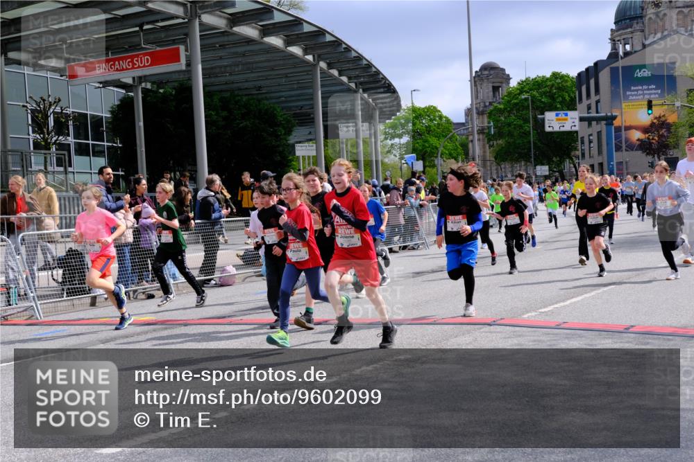 25.04.2026 - Das Zehntel Tim E. http://msf.ph/oto/9602099 25.04.2026 14:56:19 Ziel 15029, 15030, 15086, 15105, 15212, 15261, 15330, 15387, 15403, 15450, 15549, 15709, 15804, 15869, 15877, 15901, 15915, 15970, 16119, 16141, 16144, 16152, 16163, 16292, 16296, 16300, 16313, 16381, 16383, 16463, 16464, 16476, 16485, 16487, 16643, 16692, 16725, 16740, 16920, 16921, 17072, 17112, 17125, 17167, 17181, 17268, 17377, 17455, 17791, 17795, 17849, 17966, 17969, 18113, 18152 meine-sportfotos.de