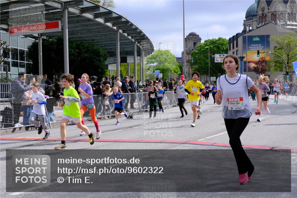 25.04.2026 - Das Zehntel Tim E. http://msf.ph/oto/9602322 25.04.2026 14:56:29 Ziel 15022, 15028, 15029, 15030, 15097, 15191, 15330, 15403, 15410, 15448, 15566, 15680, 15963, 15970, 16119, 16156, 16319, 16383, 16463, 16476, 16485, 16520, 16671, 16740, 16768, 16782, 16821, 16914, 17167, 17181, 17184, 17255, 17349, 17377, 17526, 17585, 17740, 17821, 17977, 17983, 17991, 18138, 18152, 18294 meine-sportfotos.de