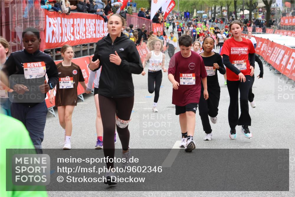 25.04.2026 - Das Zehntel Strokosch-Dieckow http://msf.ph/oto/9602346 25.04.2026 15:03:15 Ziel 15164, 15327, 15336, 15337, 15384, 15512, 15568, 15575, 15909, 15930, 15997, 16564, 17190, 17191, 17829, 15164, 15327, 15336, 15337, 15384, 15512, 15568, 15575, 15909, 15930, 15997, 16564, 17190, 17191, 17829 meine-sportfotos.de