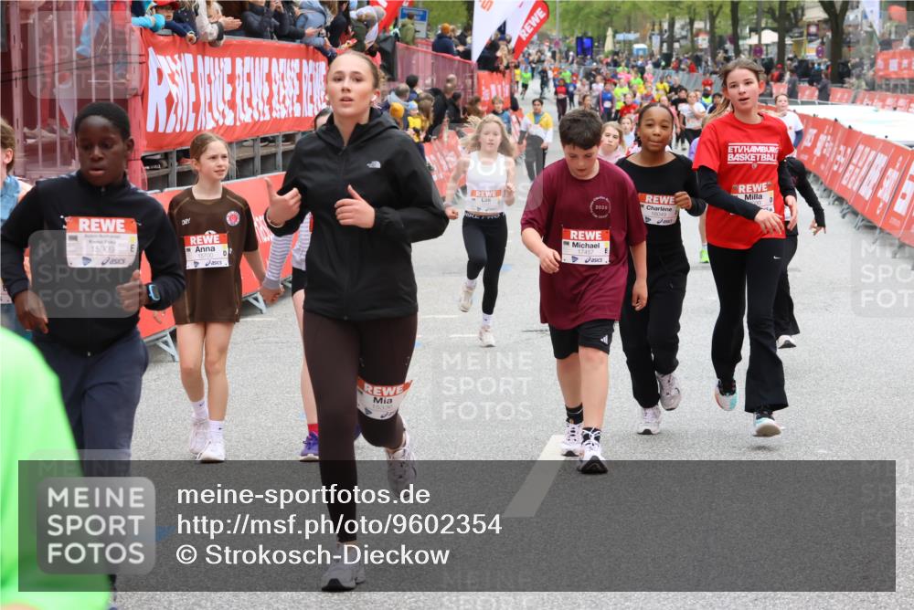 25.04.2026 - Das Zehntel Strokosch-Dieckow http://msf.ph/oto/9602354 25.04.2026 15:03:16 Ziel 15164, 15327, 15336, 15337, 15384, 15512, 15568, 15575, 15909, 15930, 15997, 16030, 16301, 16564, 17190, 17191, 17457, 17829, 15164, 15327, 15336, 15337, 15384, 15512, 15568, 15575, 15909, 15930, 15997, 16030, 16301, 16564, 17190, 17191, 17457, 17829 meine-sportfotos.de