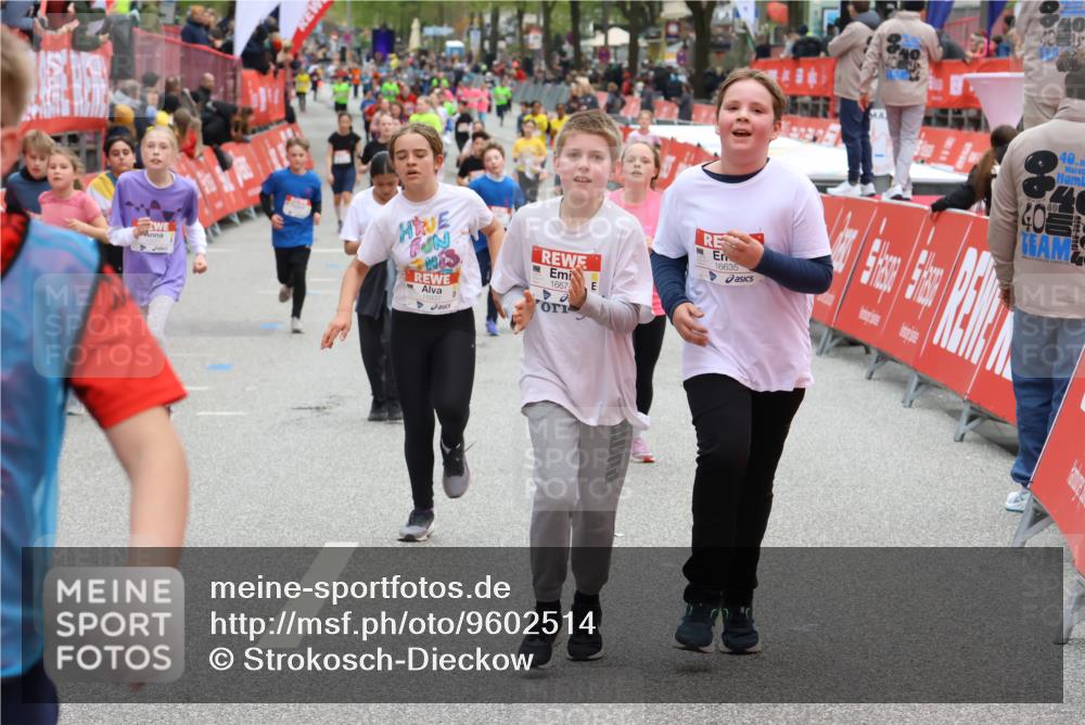 25.04.2026 - Das Zehntel Strokosch-Dieckow http://msf.ph/oto/9602514 25.04.2026 15:03:26 Ziel 15024, 15570, 15700, 15704, 15755, 16635, 16658, 16674, 17088, 17405, 17993, 18019, 15024, 15570, 15700, 15704, 15755, 16635, 16658, 16674, 17088, 17405, 17993, 18019 meine-sportfotos.de