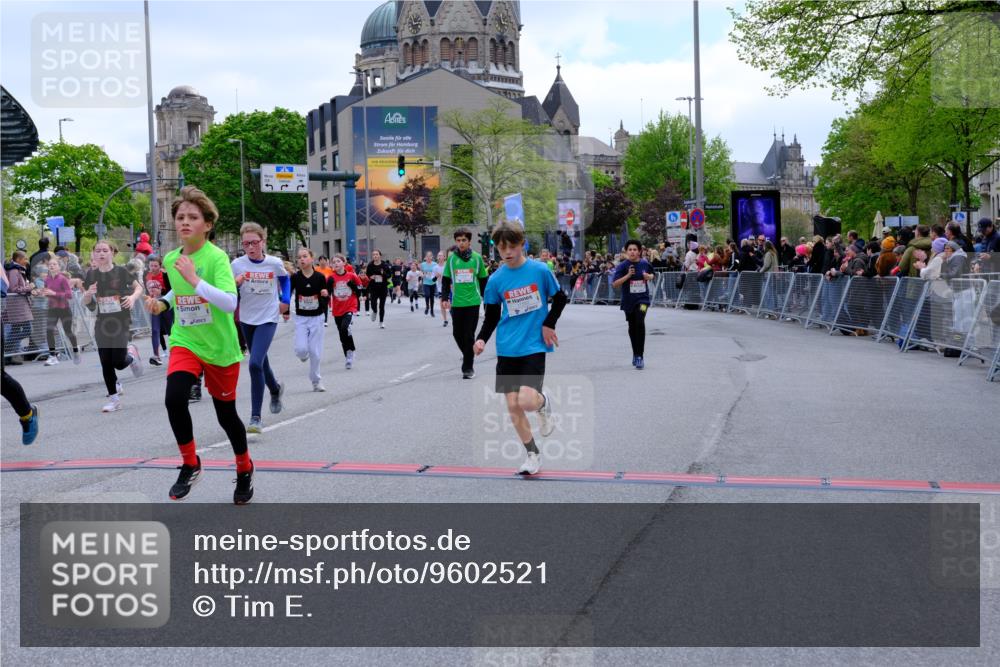 25.04.2026 - Das Zehntel Tim E. http://msf.ph/oto/9602521 25.04.2026 14:56:44 Ziel 15002, 15049, 15092, 15099, 15133, 15229, 15311, 15313, 15325, 15577, 15579, 15595, 15606, 15668, 15712, 15713, 15807, 16007, 16044, 16091, 16245, 16249, 16287, 16338, 16367, 16418, 16432, 16480, 16809, 16826, 16848, 16876, 16964, 17025, 17031, 17032, 17173, 17182, 17201, 17205, 17209, 17376, 17495, 17497, 17547, 17550, 17562, 17598, 17807, 17866, 17937, 18046, 18147, 18182, 18186, 18313 meine-sportfotos.de