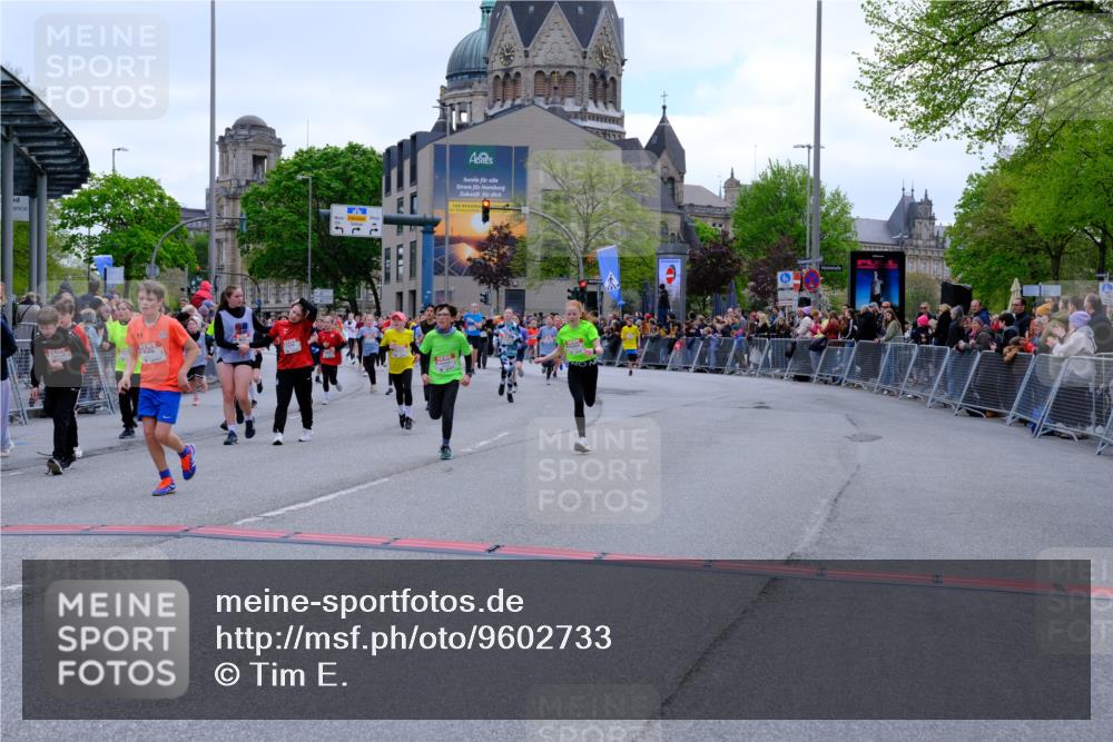 25.04.2026 - Das Zehntel Tim E. http://msf.ph/oto/9602733 25.04.2026 14:57:22 Ziel 15013, 15111, 15166, 15543, 15617, 15695, 15858, 15878, 15999, 16002, 16012, 16079, 16129, 16195, 16264, 16308, 16394, 16404, 16424, 16496, 16552, 16656, 16751, 16800, 16814, 16879, 16926, 16945, 16958, 17024, 17036, 17037, 17342, 17353, 17505, 17524, 17789, 17836, 17865, 17913, 17989, 17998, 18091, 18106, 18251, 18291 meine-sportfotos.de