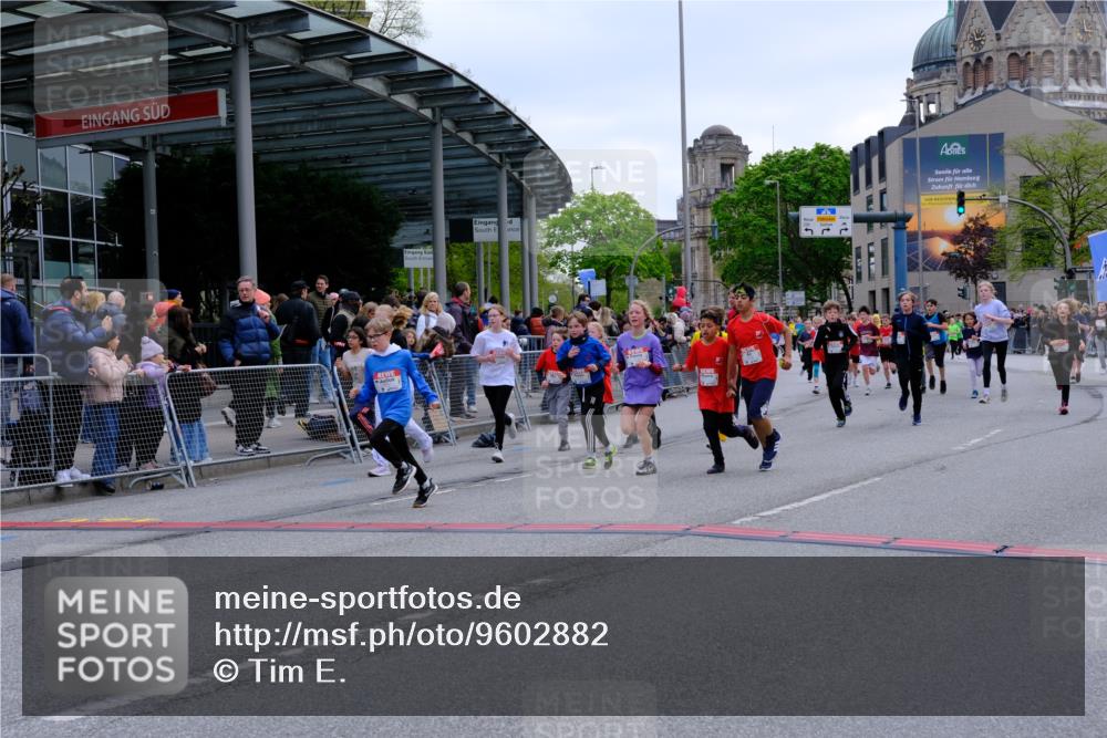 25.04.2026 - Das Zehntel Tim E. http://msf.ph/oto/9602882 25.04.2026 14:57:47 Ziel 15032, 15177, 15179, 15314, 15347, 15359, 15451, 15511, 15522, 15541, 15586, 15612, 15639, 15831, 15839, 15917, 15944, 16135, 16138, 16145, 16178, 16189, 16278, 16348, 16483, 16502, 16523, 16538, 16551, 16557, 16561, 16562, 16563, 16610, 16911, 16913, 17119, 17227, 17252, 17308, 17409, 17446, 17489, 17613, 17617, 17693, 17696, 17710, 17722, 17827, 17828, 18107 meine-sportfotos.de