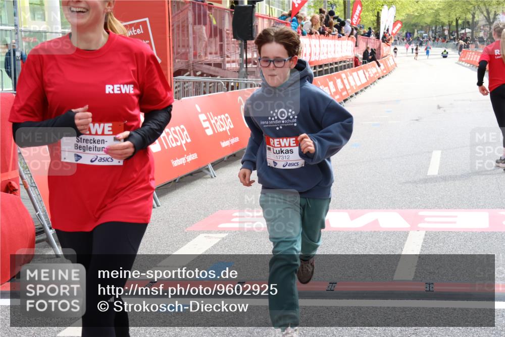 25.04.2026 - Das Zehntel Strokosch-Dieckow http://msf.ph/oto/9602925 25.04.2026 15:08:44 Ziel 15258, 15607, 16132, 17312, 15258, 15607, 16132, 17312 meine-sportfotos.de