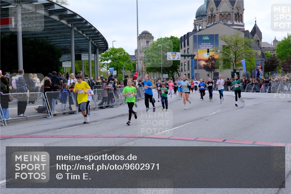 25.04.2026 - Das Zehntel Tim E. http://msf.ph/oto/9602971 25.04.2026 14:58:00 Ziel 15172, 15202, 15474, 15749, 15752, 15764, 16109, 16166, 16206, 16566, 16639, 16654, 16822, 16938, 17160, 17189, 17539, 17623, 17800, 17809, 17837, 17853, 17972, 18119, 18163 meine-sportfotos.de