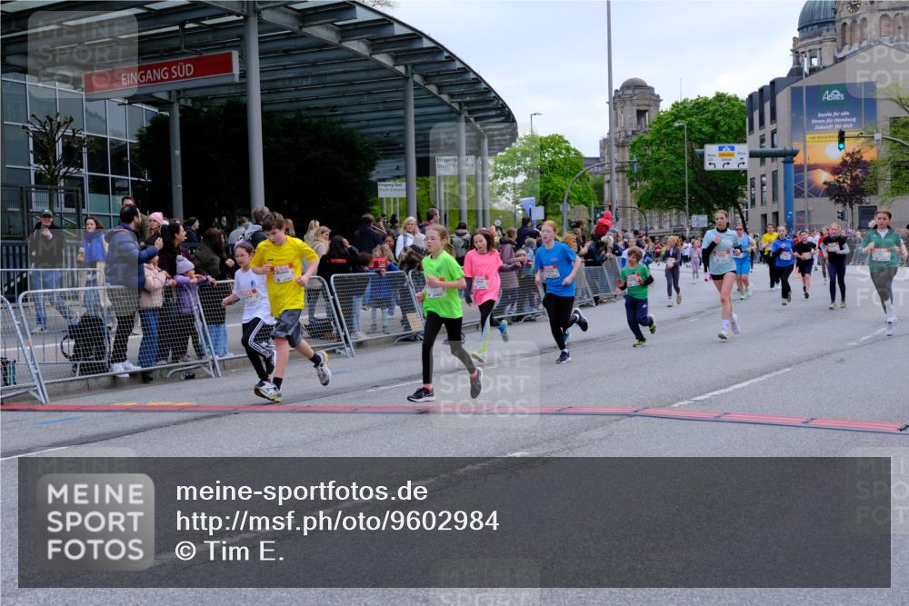 25.04.2026 - Das Zehntel Tim E. http://msf.ph/oto/9602984 25.04.2026 14:58:01 Ziel 15172, 15202, 15474, 15764, 16109, 16166, 16206, 16299, 16566, 16639, 16654, 16822, 16938, 17160, 17189, 17539, 17623, 17800, 17809, 17837, 17853, 17972, 18119, 18163 meine-sportfotos.de