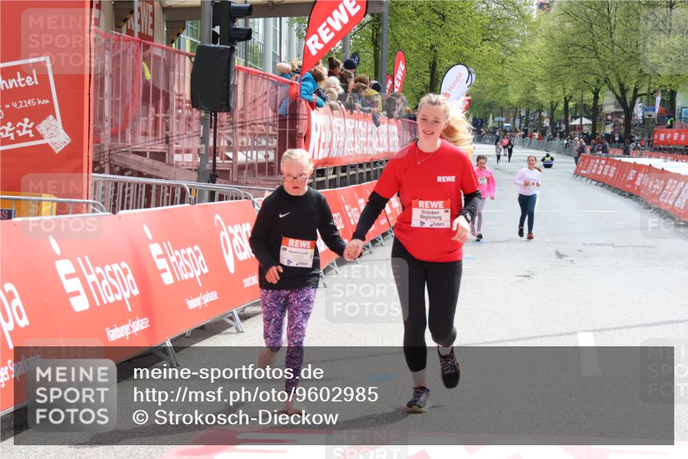 25.04.2026 - Das Zehntel Strokosch-Dieckow http://msf.ph/oto/9602985 25.04.2026 15:09:21 Ziel 15923, 15923 meine-sportfotos.de