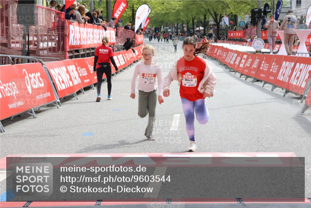 25.04.2026 - Das Zehntel Strokosch-Dieckow http://msf.ph/oto/9603544 25.04.2026 15:11:06 Ziel 16186, 16204, 16186, 16204 meine-sportfotos.de