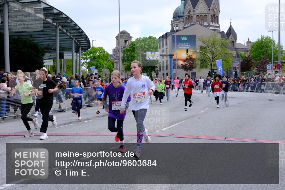 25.04.2026 - Das Zehntel Tim E. http://msf.ph/oto/9603684 25.04.2026 14:58:55 Ziel 15042, 15053, 15100, 15115, 15116, 15462, 15510, 15537, 15766, 15939, 16076, 16084, 16099, 16171, 16177, 16181, 16262, 16263, 16569, 16582, 16621, 16636, 16657, 16903, 17086, 17129, 17465, 17494, 17543, 17675, 18043, 18295 meine-sportfotos.de