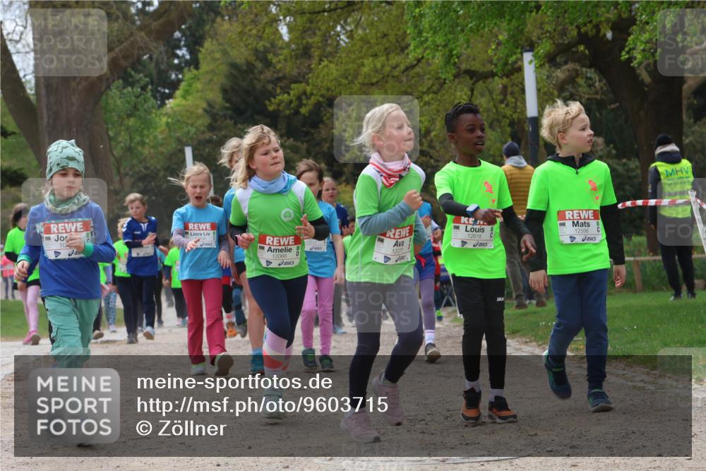 25.04.2026 - Das Zehntel Zöllner http://msf.ph/oto/9603715 25.04.2026 11:48:32 Laufen 10, 12066, 12512, 12618, 12598, 1207 meine-sportfotos.de