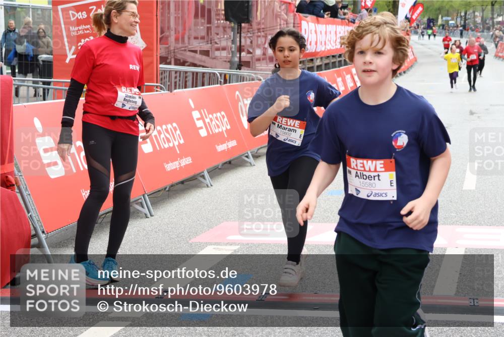 25.04.2026 - Das Zehntel Strokosch-Dieckow http://msf.ph/oto/9603978 25.04.2026 15:12:01 Ziel 15580, 15602, 15580, 15602 meine-sportfotos.de