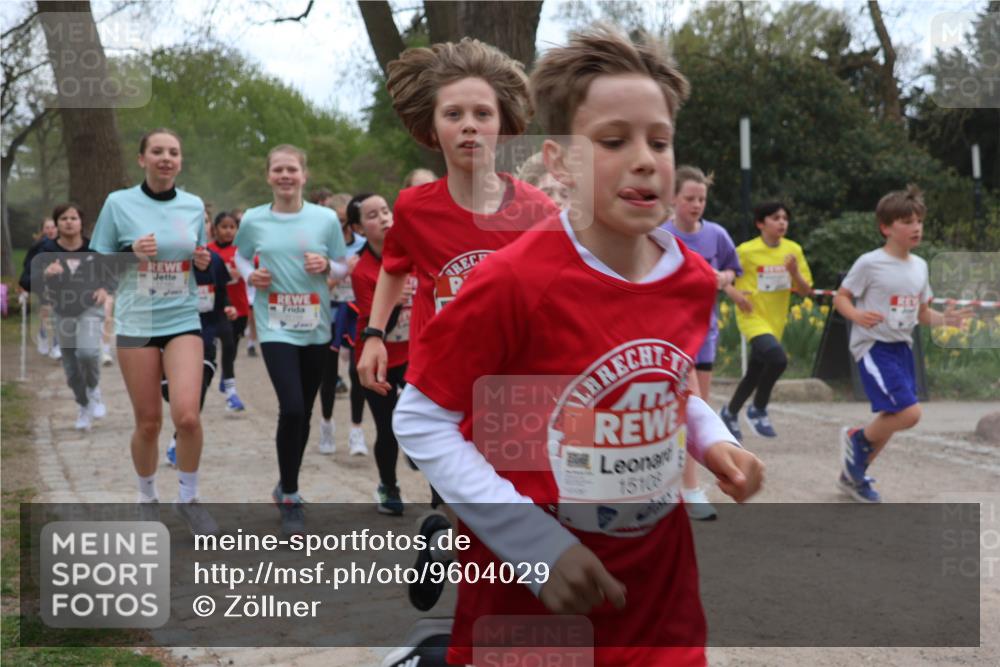 25.04.2026 - Das Zehntel Zöllner http://msf.ph/oto/9604029 25.04.2026 14:43:48 Laufen 15108 meine-sportfotos.de
