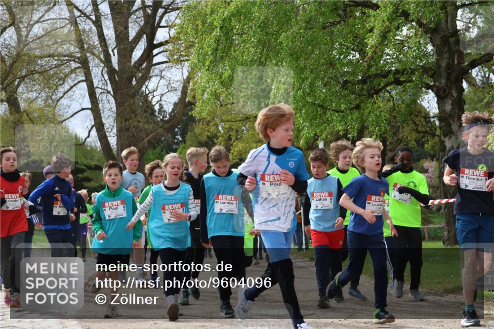 25.04.2026 - Das Zehntel Zöllner http://msf.ph/oto/9604096 25.04.2026 09:41:27 Laufen 5779, 7716, 6763 meine-sportfotos.de