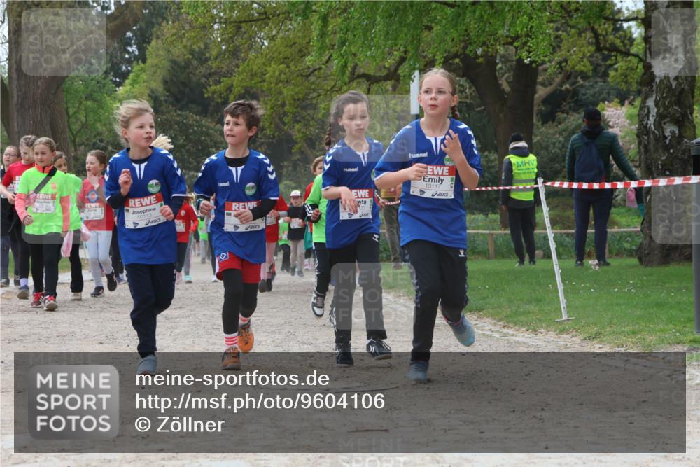 25.04.2026 - Das Zehntel Zöllner http://msf.ph/oto/9604106 25.04.2026 11:48:38 Laufen 10113, 10117, 120 meine-sportfotos.de