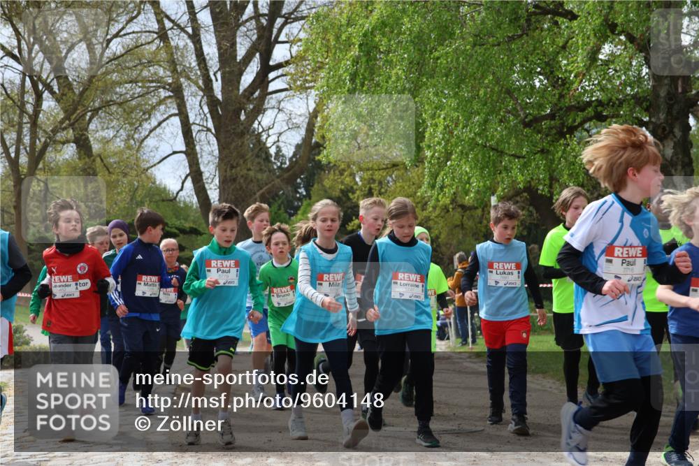 25.04.2026 - Das Zehntel Zöllner http://msf.ph/oto/9604148 25.04.2026 09:41:27 Laufen 5779, 7681, 7716 meine-sportfotos.de