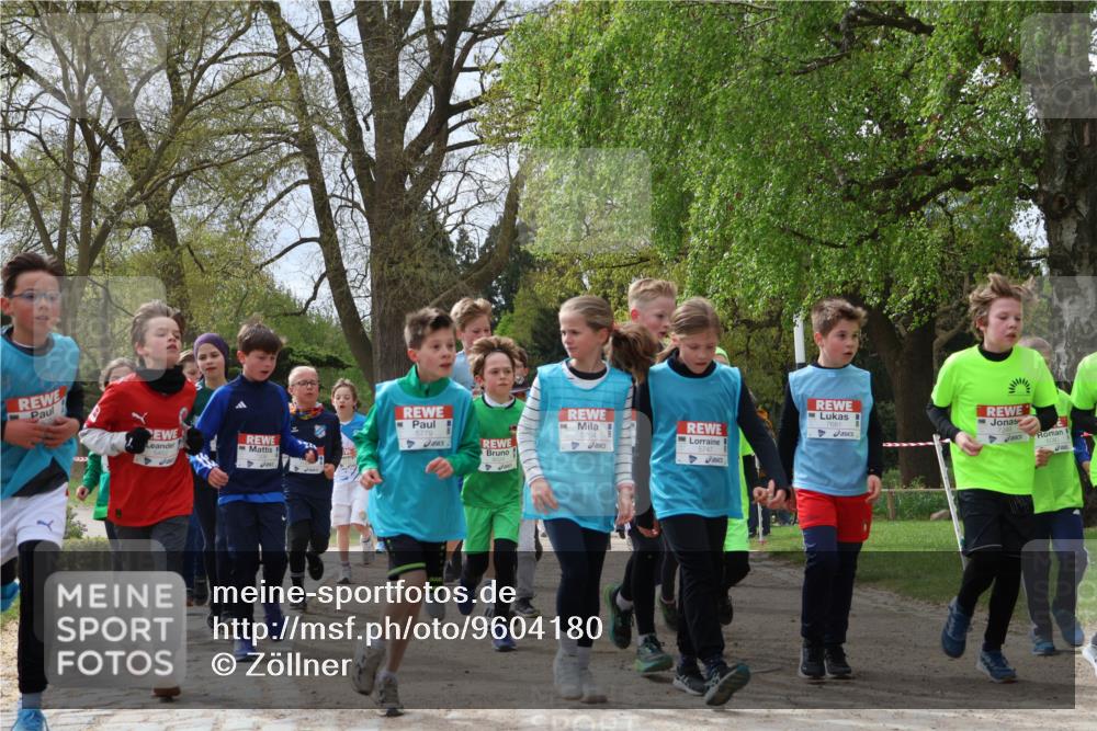 25.04.2026 - Das Zehntel Zöllner http://msf.ph/oto/9604180 25.04.2026 09:41:27 Laufen 5779, 5754, 5747 meine-sportfotos.de