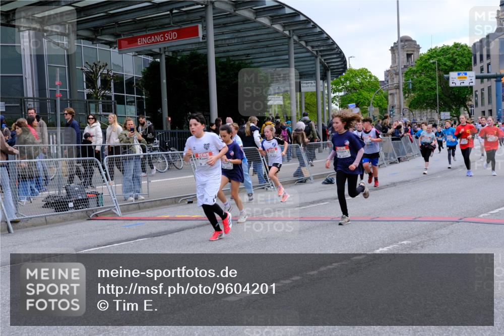 25.04.2026 - Das Zehntel Tim E. http://msf.ph/oto/9604201 25.04.2026 14:59:19 Ziel 15094, 15594, 15608, 15710, 15859, 15860, 15906, 15921, 15938, 16126, 16183, 16191, 16571, 16578, 16605, 16611, 16641, 16764, 16767, 16970, 16992, 17385, 17394, 17542, 17544, 17749, 17752, 17792, 17928, 17936, 18154 meine-sportfotos.de