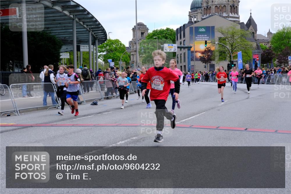 25.04.2026 - Das Zehntel Tim E. http://msf.ph/oto/9604232 25.04.2026 14:59:20 Ziel 15094, 15594, 15608, 15710, 15859, 15860, 15906, 15921, 15938, 16126, 16183, 16191, 16571, 16578, 16611, 16641, 16764, 16767, 16970, 16992, 17385, 17394, 17542, 17544, 17749, 17752, 17792, 17928, 18154, 18213 meine-sportfotos.de
