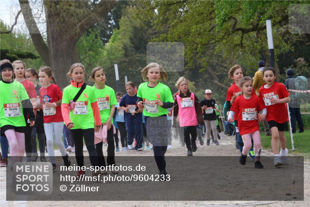 25.04.2026 - Das Zehntel Zöllner http://msf.ph/oto/9604233 25.04.2026 11:48:41 Laufen 12602, 11199, 12610 meine-sportfotos.de