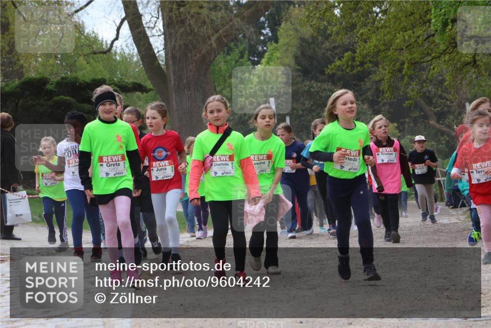 25.04.2026 - Das Zehntel Zöllner http://msf.ph/oto/9604242 25.04.2026 11:48:41 Laufen 12602, 11199, 12610, 1226, 12643, 109 meine-sportfotos.de