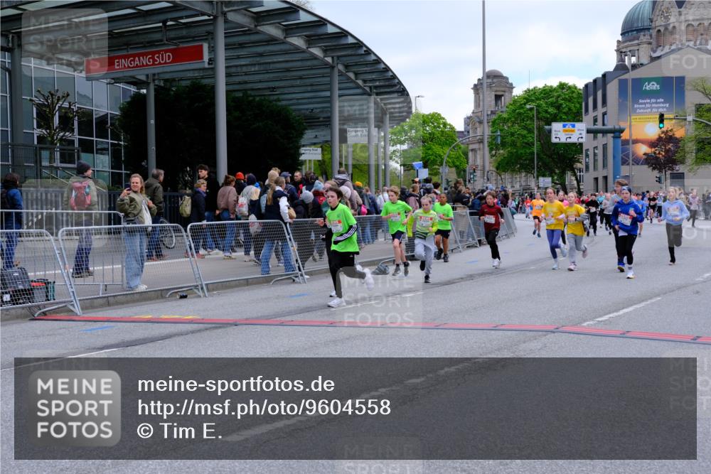25.04.2026 - Das Zehntel Tim E. http://msf.ph/oto/9604558 25.04.2026 14:59:34 Ziel 15020, 15057, 15253, 16085, 16094, 16116, 16157, 16192, 16293, 16640, 16650, 16696, 17180, 17187, 17216, 17235, 17325, 17410, 17528, 17559, 17931, 18047, 18080 meine-sportfotos.de