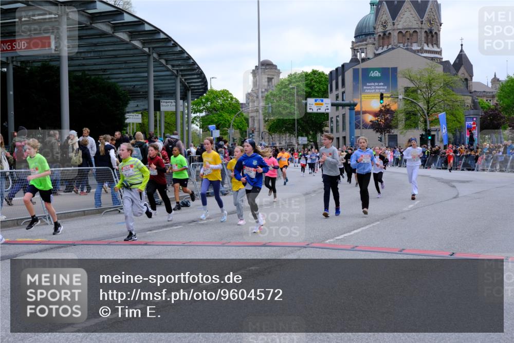 25.04.2026 - Das Zehntel Tim E. http://msf.ph/oto/9604572 25.04.2026 14:59:35 Ziel 15020, 15057, 15253, 15301, 16085, 16094, 16116, 16157, 16192, 16293, 16640, 16650, 16696, 17180, 17187, 17216, 17235, 17325, 17410, 17559, 17931, 18047, 18080, 18145 meine-sportfotos.de