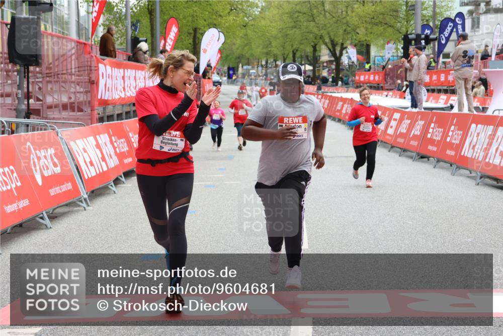 25.04.2026 - Das Zehntel Strokosch-Dieckow http://msf.ph/oto/9604681 25.04.2026 15:13:48 Ziel 17299, 17299 meine-sportfotos.de