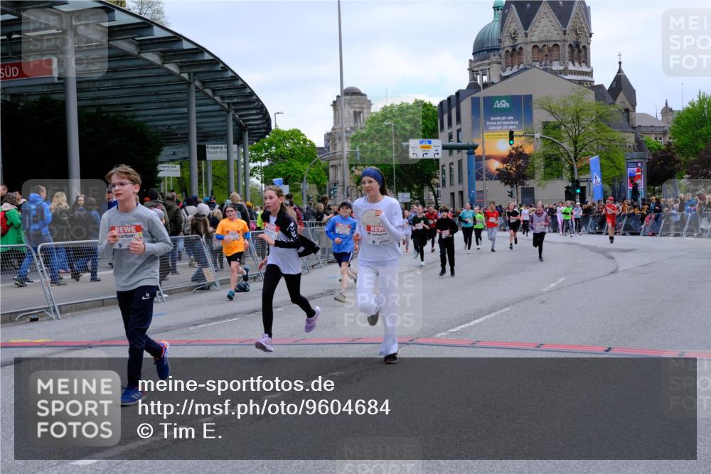 25.04.2026 - Das Zehntel Tim E. http://msf.ph/oto/9604684 25.04.2026 14:59:38 Ziel 15253, 15301, 16105, 16106, 16116, 16157, 16192, 16293, 16311, 16640, 16648, 16650, 16653, 16696, 16739, 17180, 17187, 17216, 17235, 17325, 17931, 18047, 18080, 18145 meine-sportfotos.de